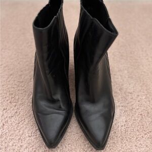Marc Fisher Black Heeled Boots Sleek Design